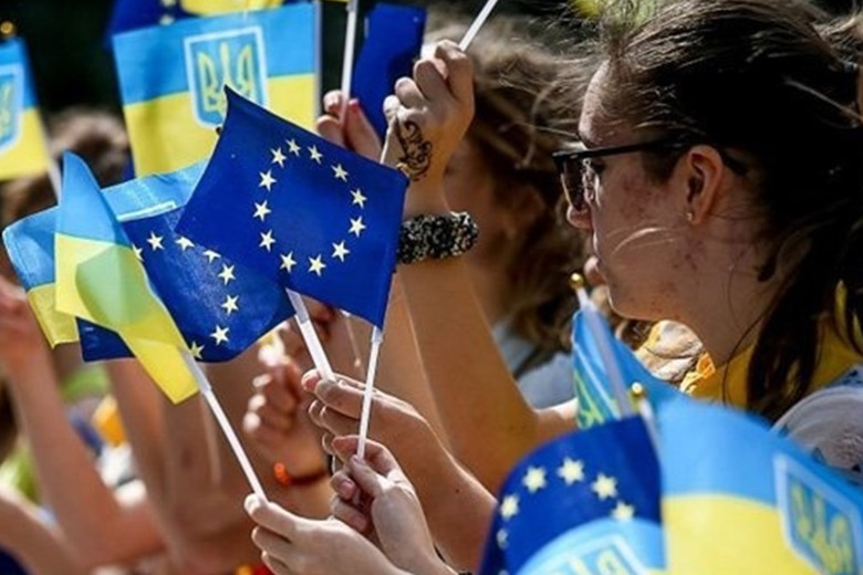 ЄС продовжив термін дії тимчасового захисту для українців: на який термін?