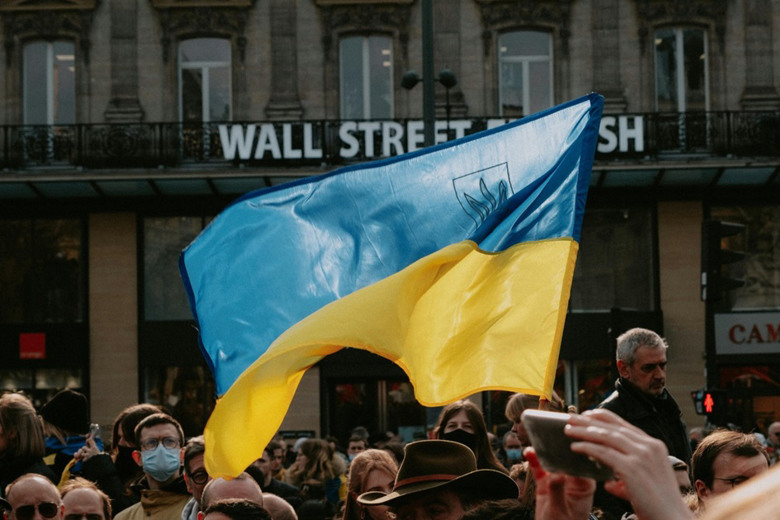 Україна планує повертати переселенців з-за кордону: причини