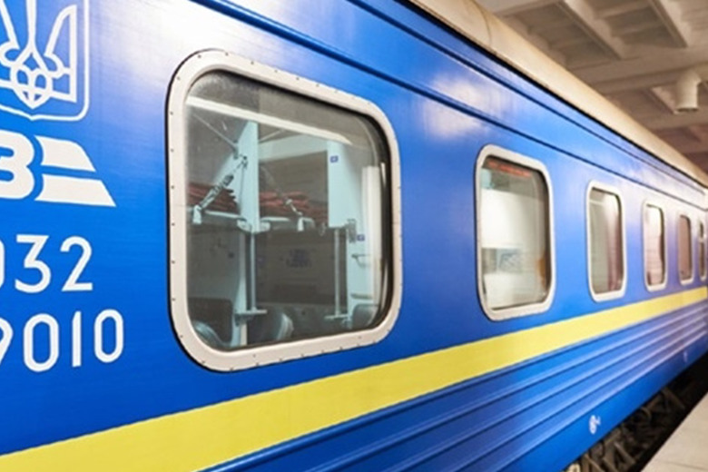 Евакуаційні поїзди із Донеччини їздитимуть за новим графіком: деталі