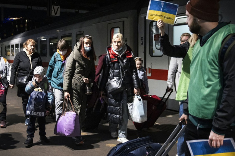 Українців у Нідерландах можуть змусити платити за житло: які зміни чекають переселенців? (оновлено)