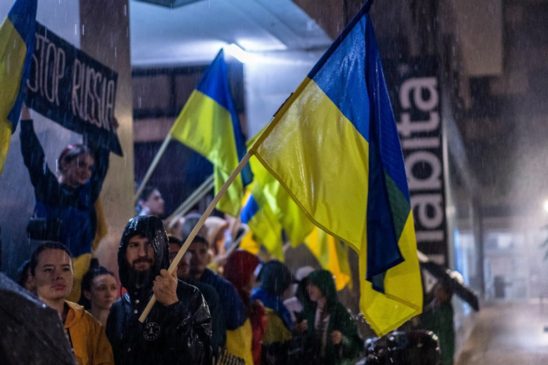 7% евакуйованих з України мають громадянство іншої країни: деталі