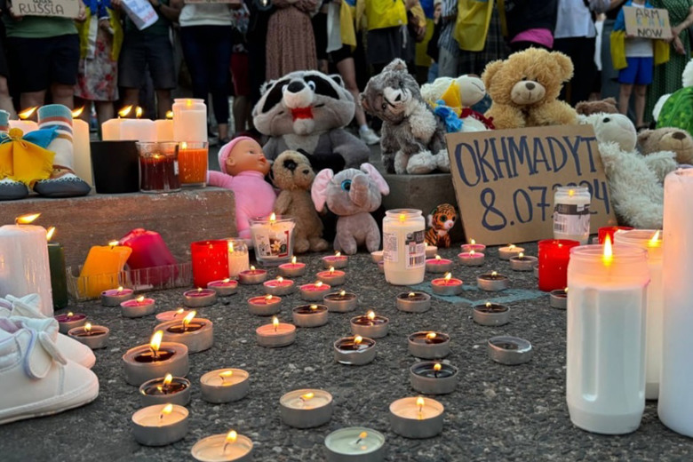 Обстріл "Охматдиту". Де вийти на мітинг за кордоном? (оновлено)