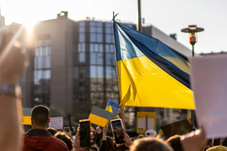 В Україні обмінюватимуться інформацією про переселенців та боржників: причини