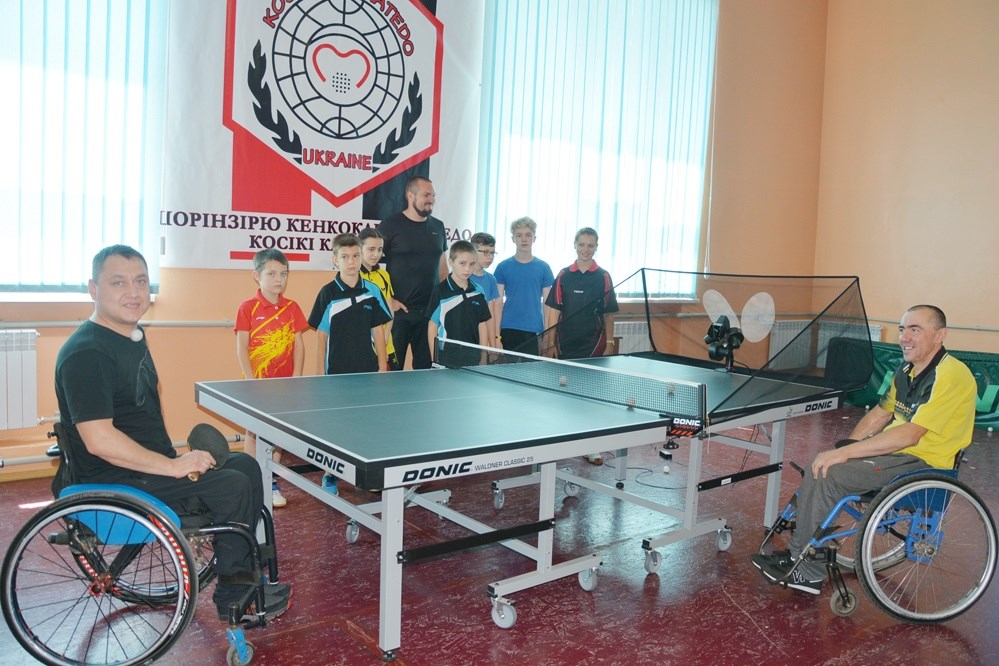 У покровських тенісистів нове обладнання
