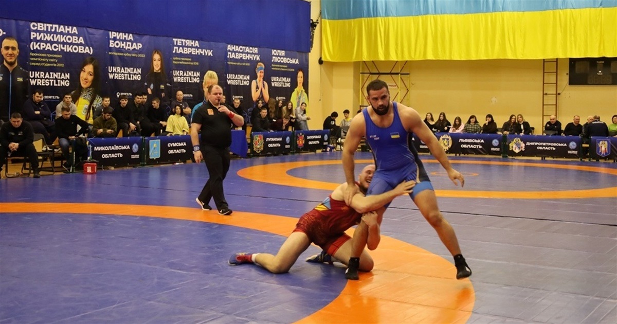 Звягель прийняв чемпіонат України з боротьби вільної U-23: запеклі поєдинки та тріумф Ірини Бондар