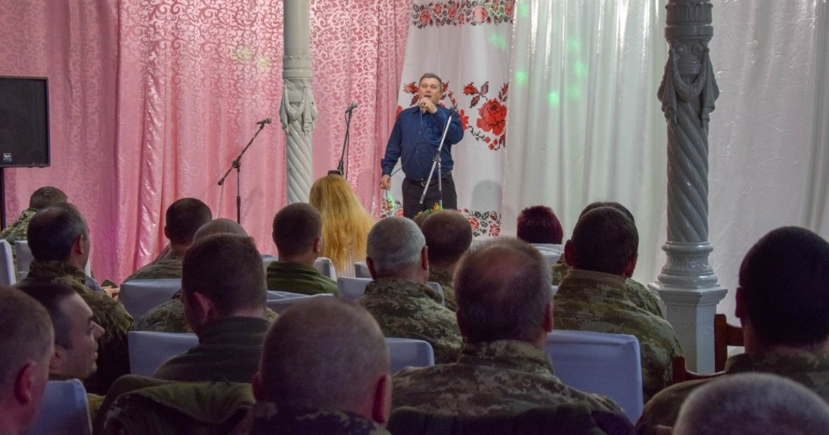 Для военнослужащих в Измаиле состоялся концерт ко Дню ВСУ