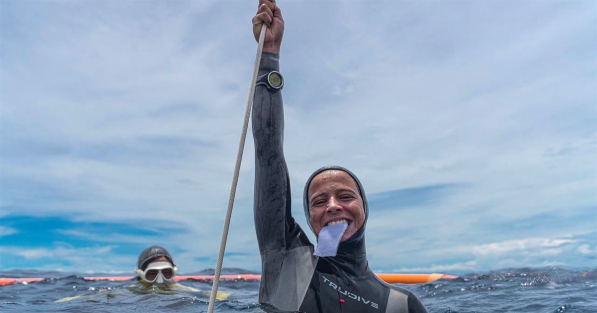 Українська чемпіонка та рекордсменка світу з фридайвінгу Наталія Жаркова повертається до глибини