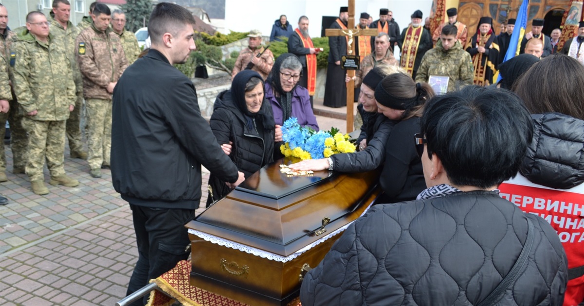 На Чортківщину до рідного дому «на щиті» повернувся воїн Франків Михайло