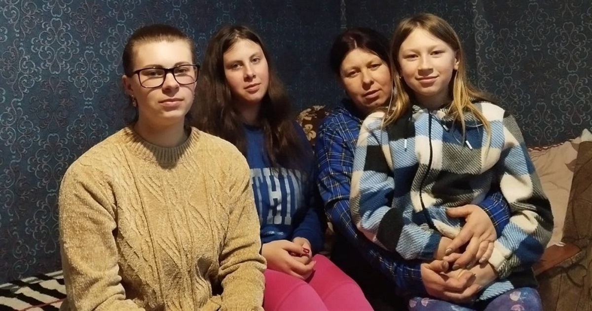 Багатодітна родина з Жигалівки допомагає українським воїнам