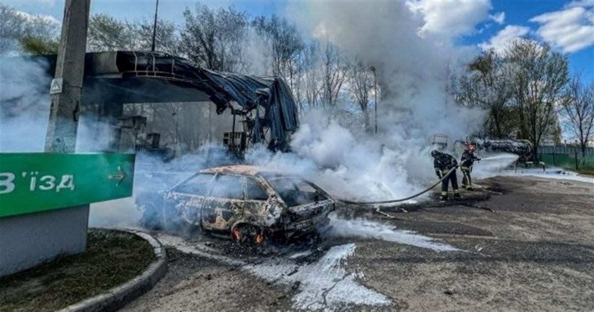 Росія б’є по АЗС — у Харкові і Краматорську та інших містах. Що робити водіям під час тривоги