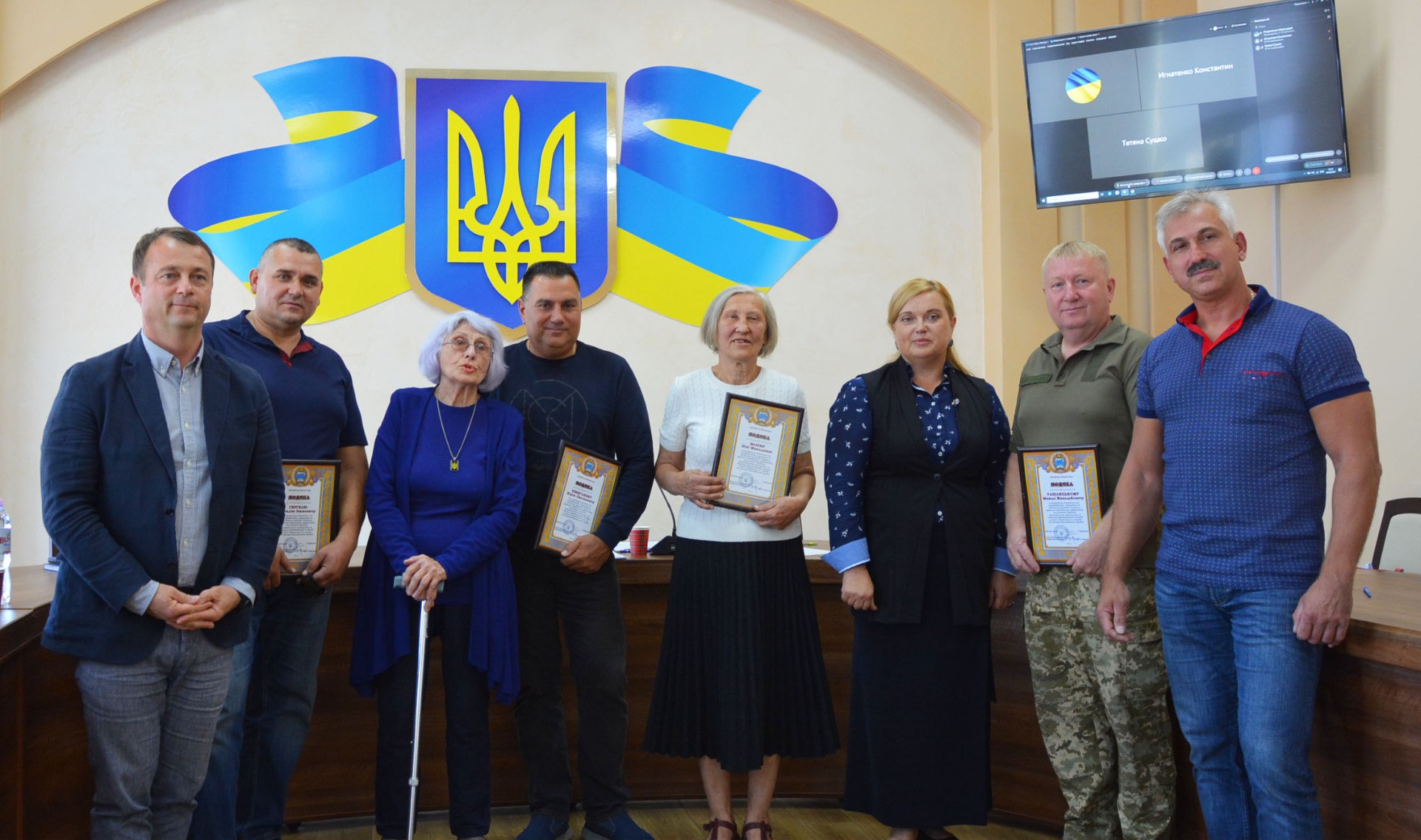 На засіданні громадської ради відзначили патріотів 