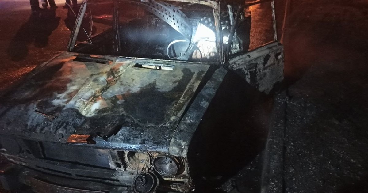 На Переяславщині на парковці повністю згорів автомобіль