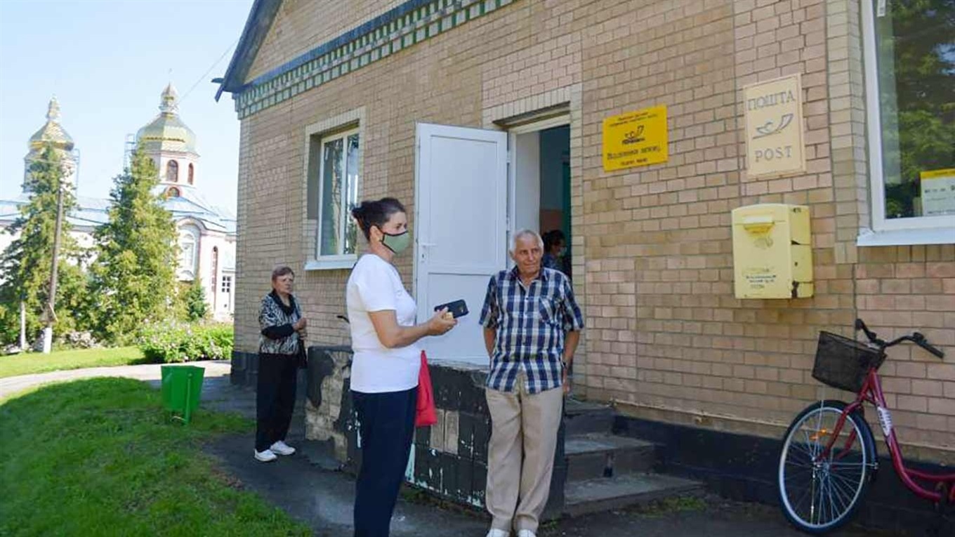 У селі Бурти Кагарлицької громади поштове відділення почало працювати в новому приміщенні