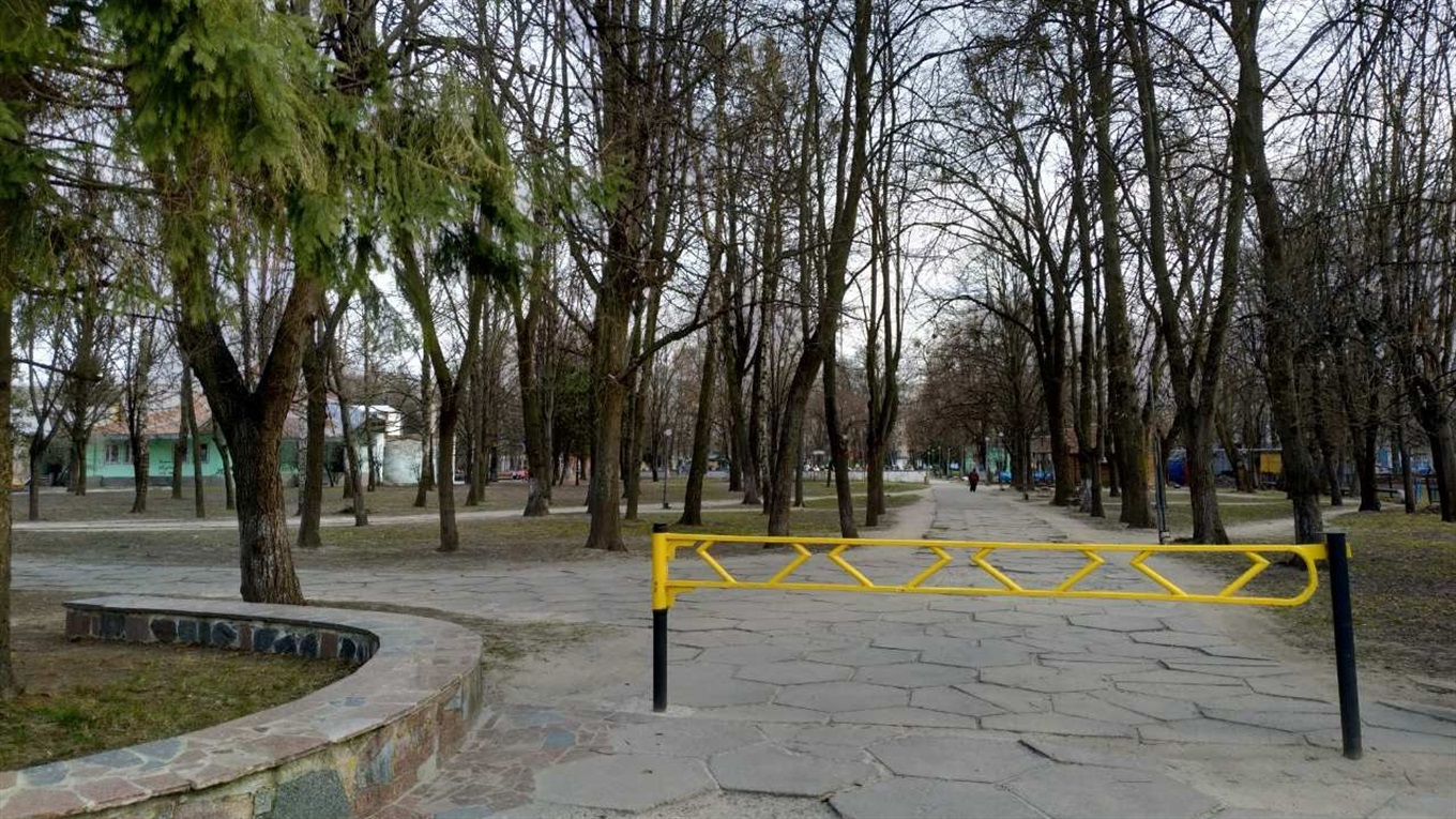 В’їзд до центрального парку досі не забороняє жоден знак