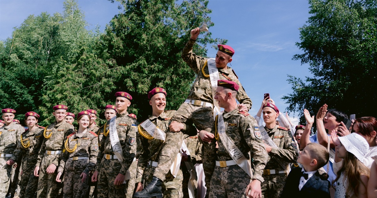 Гвардійці привітали випускників Переяславського ліцею «Патріот» із завершенням навчального року