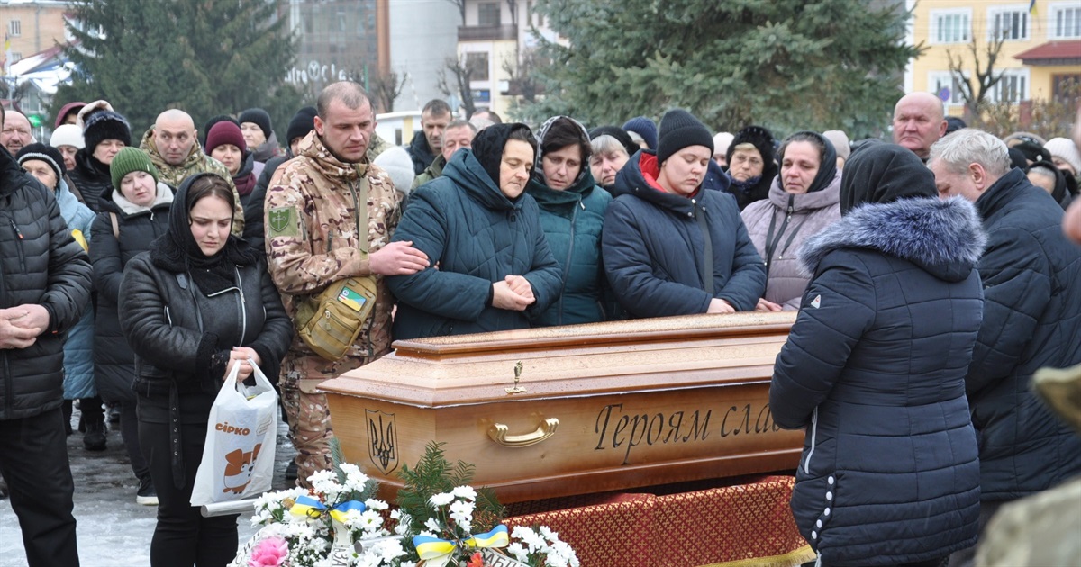 У День пам’яті Героїв Крут додому «на щиті» повернувся Герой новітньої війни Білобровка Назарій