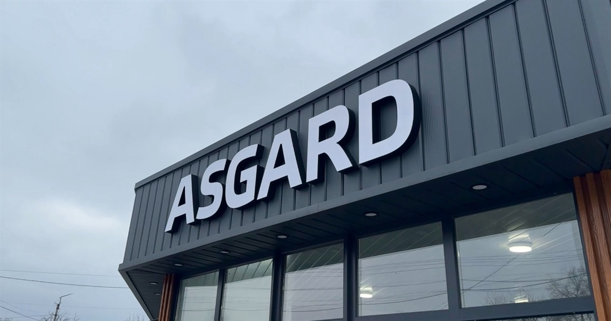 Одяг із характером: у Сарнах відкрили магазин Asgard