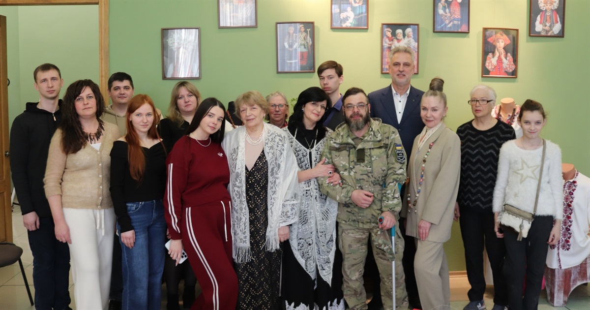 Магія натурального каменю: виставка прикрас Альони Полякової у Жмеринському історичному музеї