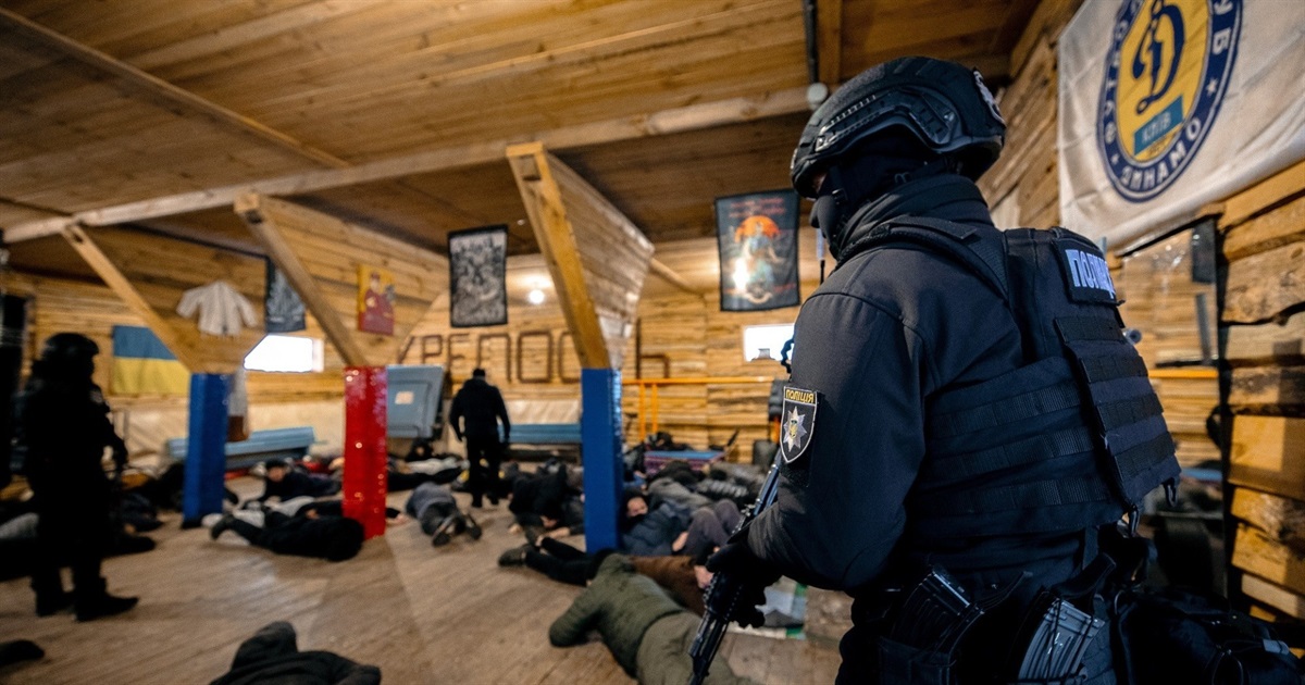 Рабська праця замість реабілітації: на Київщині викрили групу, що незаконно утримувала 58 людей