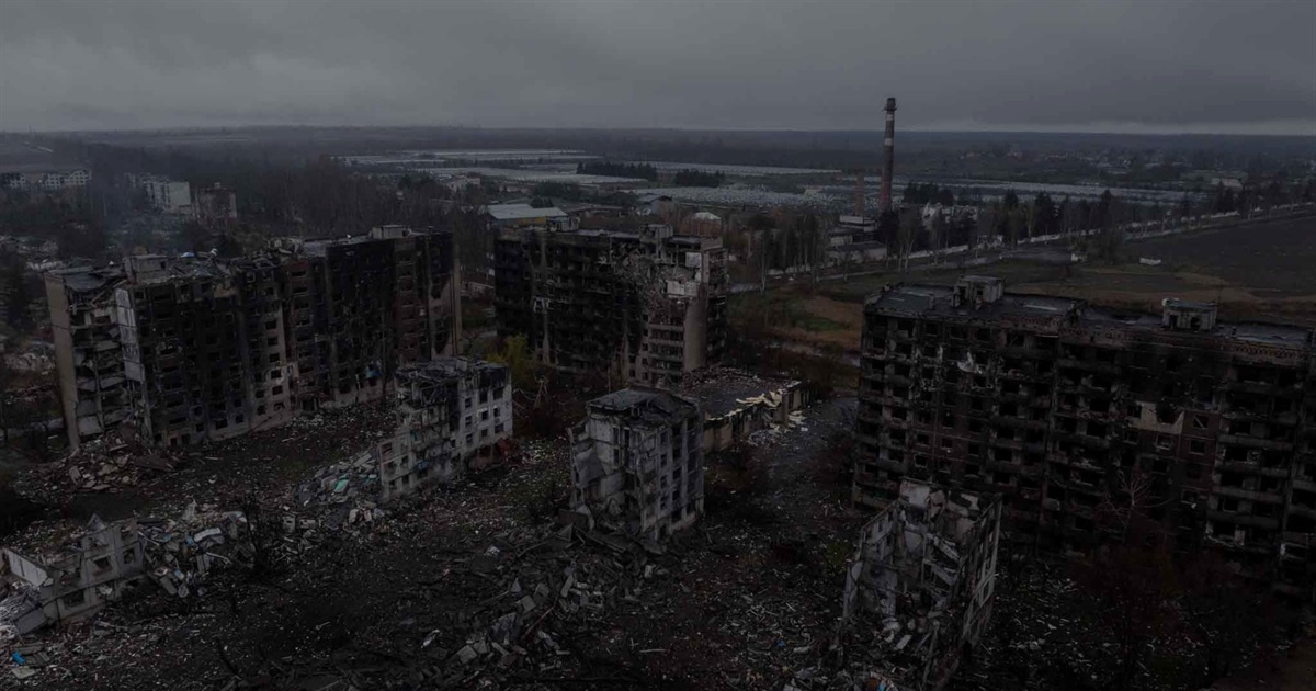 Перевдягаються у цивільне. Окупанти змінили тактику наступу на Костянтинівку