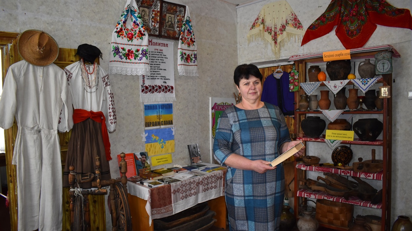 "Ось настане тепло, і всім селом вийдемо на суботник".  Як проходять будні у Єрківцях?