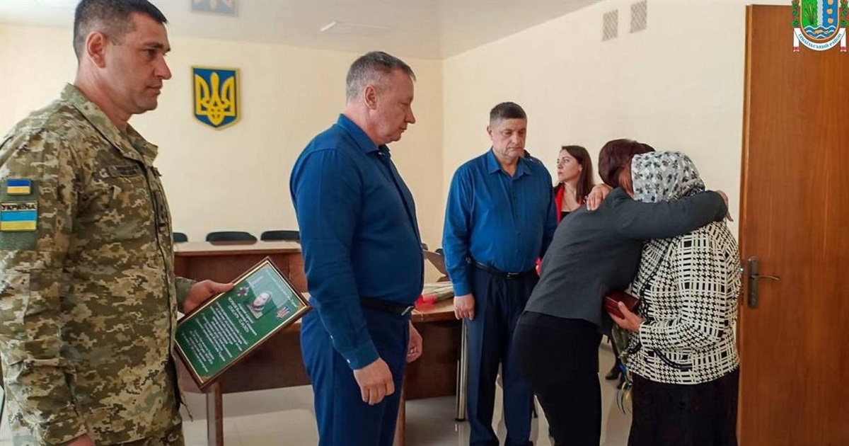 Ордени «За мужність» посмертно були вручені родинам двох ізмаїльських героїв-захисників