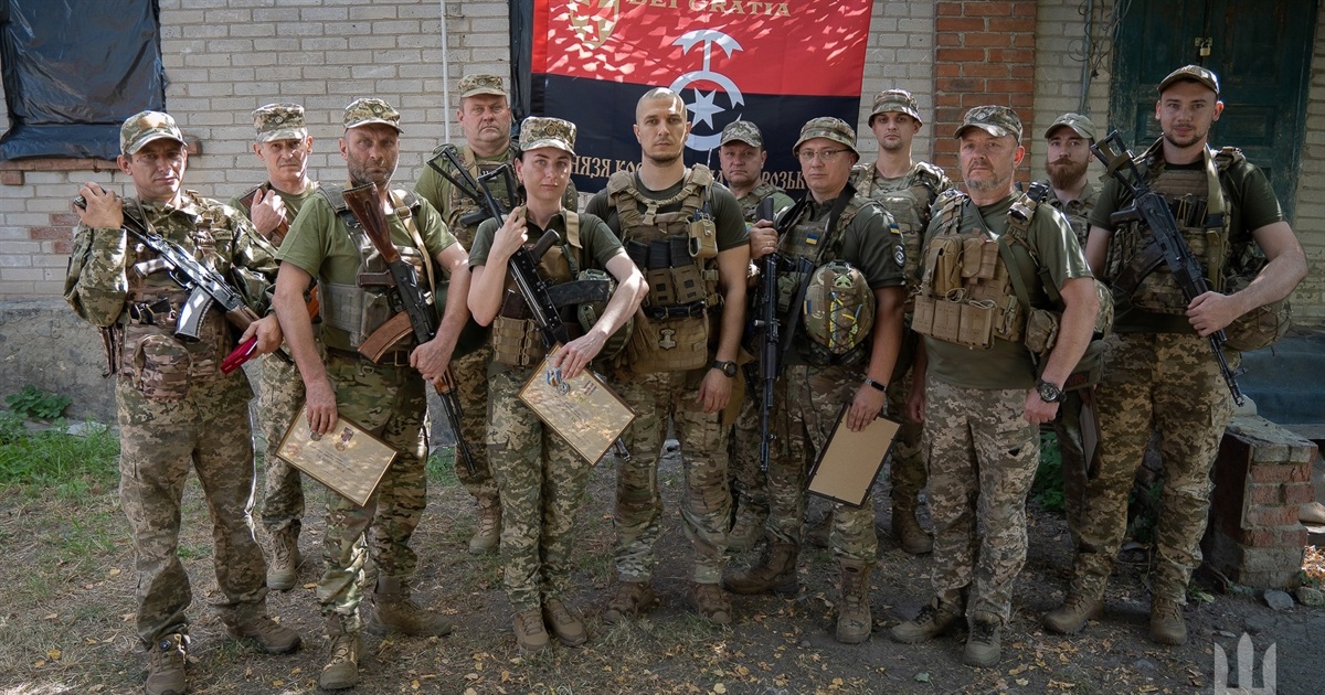 Особовий склад 30-ї ОМБр привітали з нагоди Дня бригади: фото