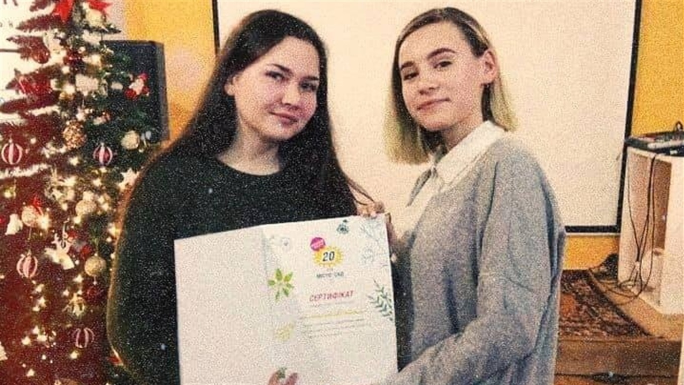Весной Константиновку украсят 24 мурала: школьницы выиграли грант на «борьбу с серостью»