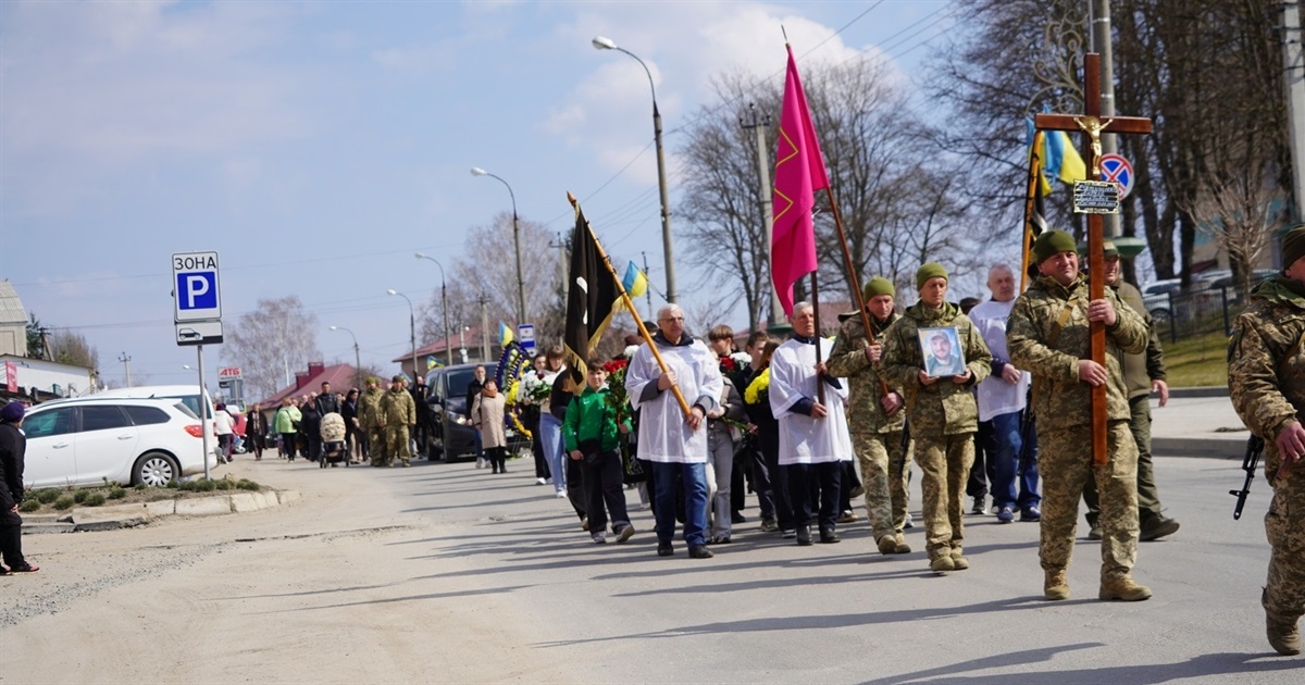 «Ти розумієш, що це квиток в один кінець?» Городок попрощався із захисником Андрієм Ратушняком