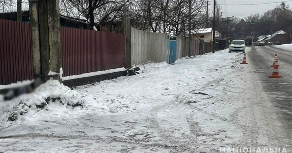 На Житомирщині розшукують водія, який на смерть збив 16-річну дівчину та поїхав геть