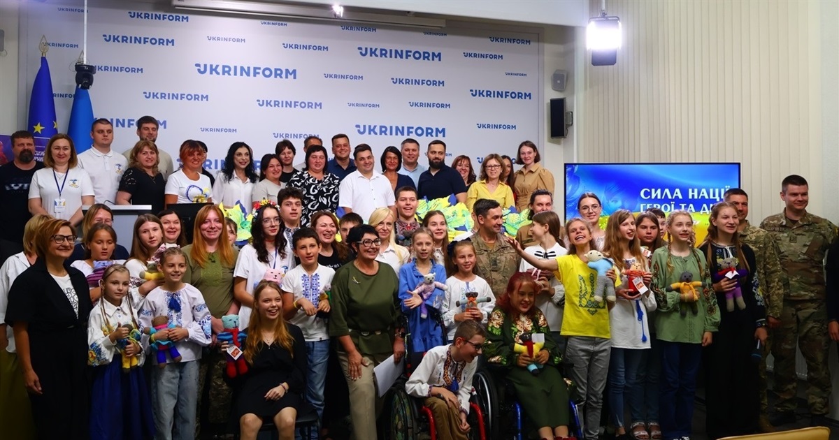 Сила, що єднає серця: як діти та герої створили історію, яка надихає Україну
