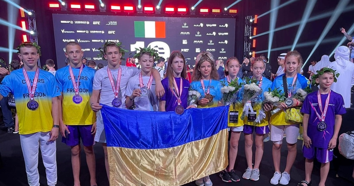 Гімн України тричі звучав учора на чемпіонаті світу в ОАЕ