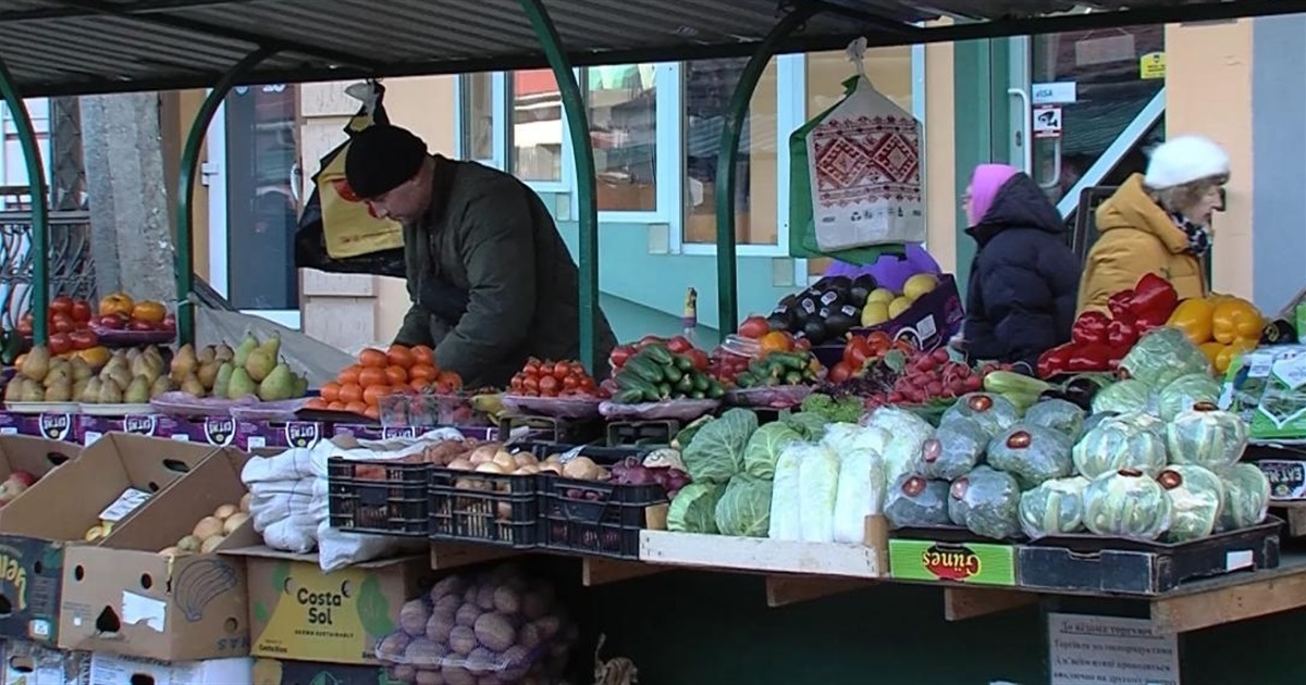 Що скільки коштує на ринку Звягеля: ціни на продукти