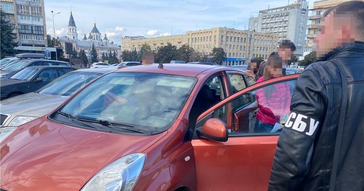 Фіктивний шлюб із жінкою з інвалідністю: на Житомирщині СБУ викрила схему виїзду ухилянтів за кордон