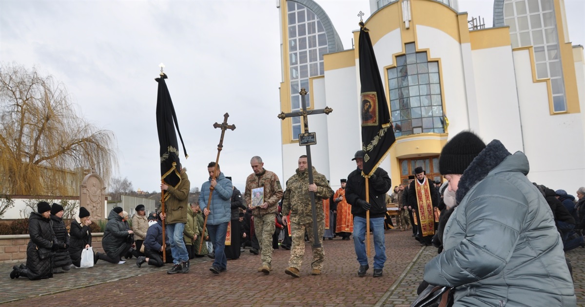 Родину вивіз з Миколаєва, а сам пішов захищати Батьківщину: чортків’яни зустріли тіло Бабенка Сергія