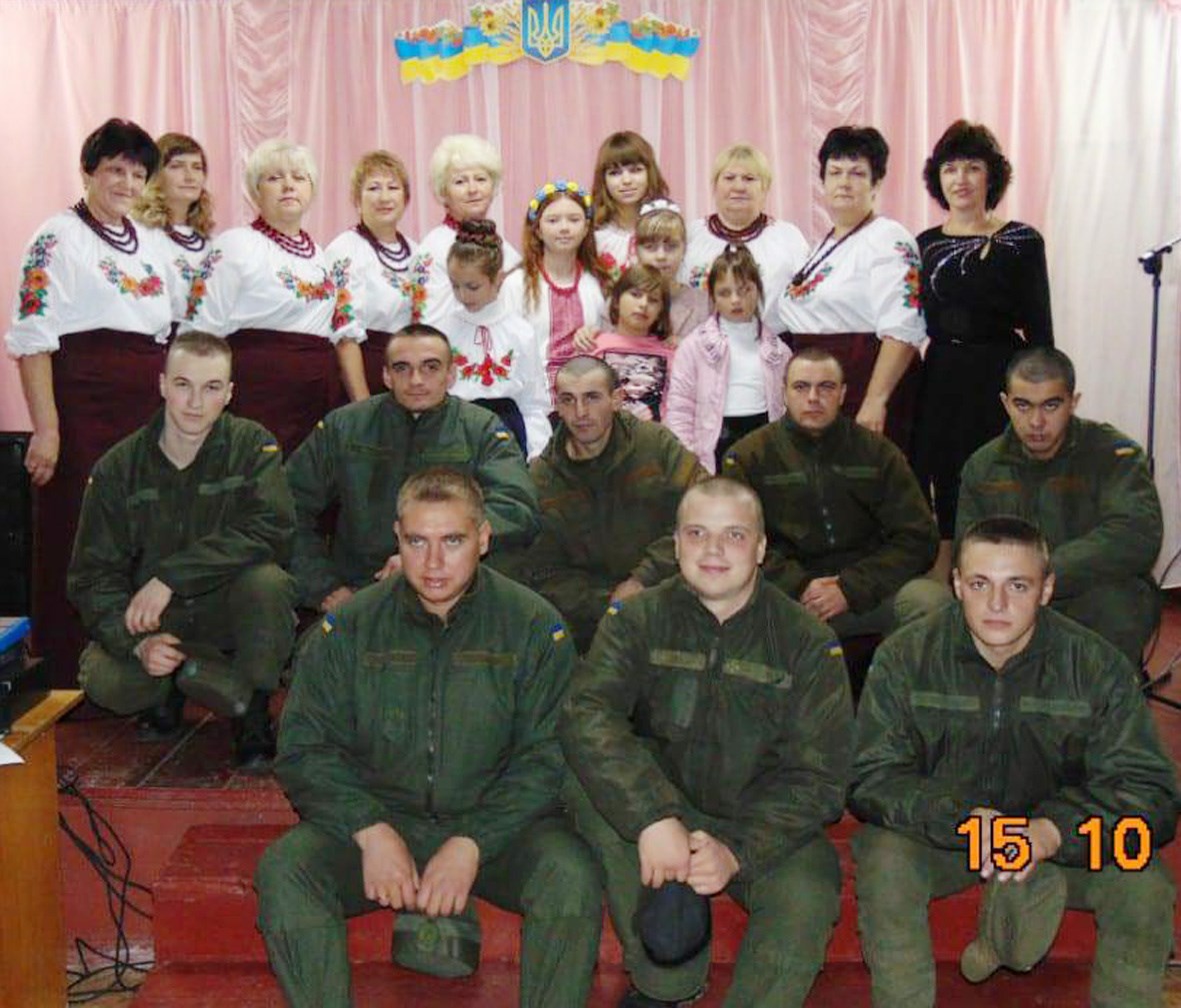 У Покровському клубі ім. Щербака підготували подарунок для справжніх чоловіків