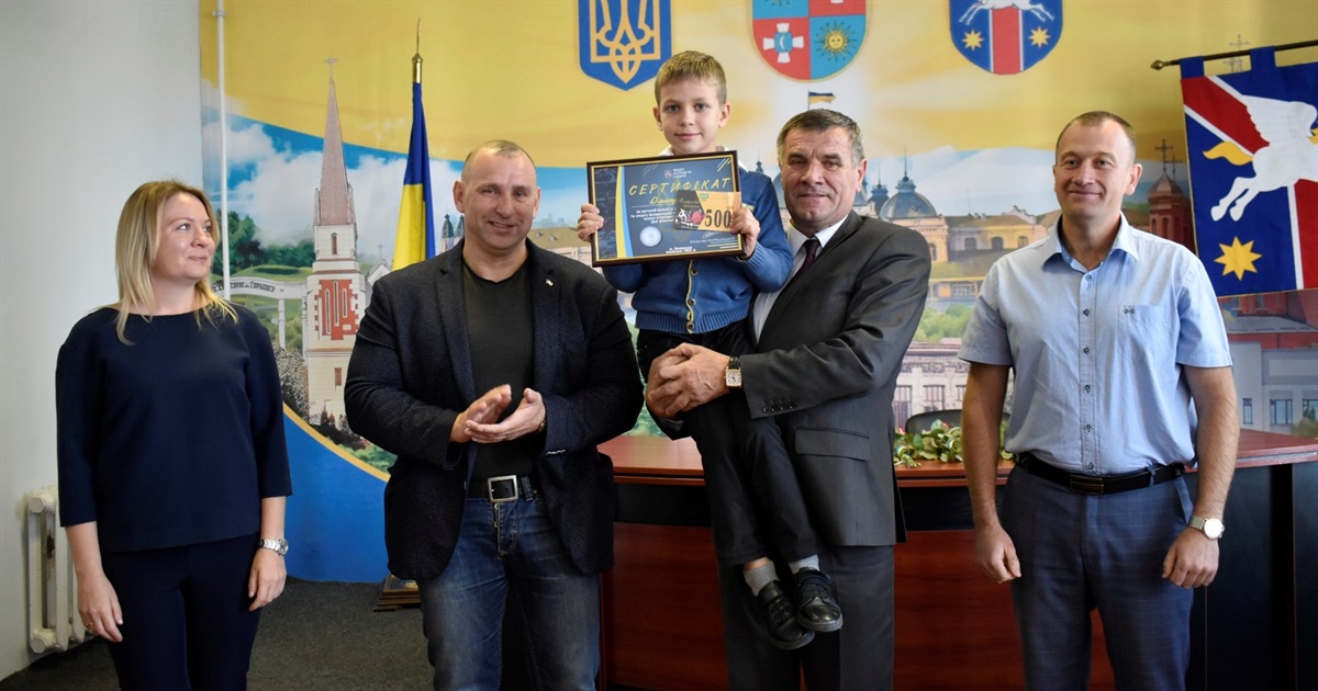 З нагоди Дня фізичної культури та спорту у Жмеринці привітали кращих спортсменів та тренерів