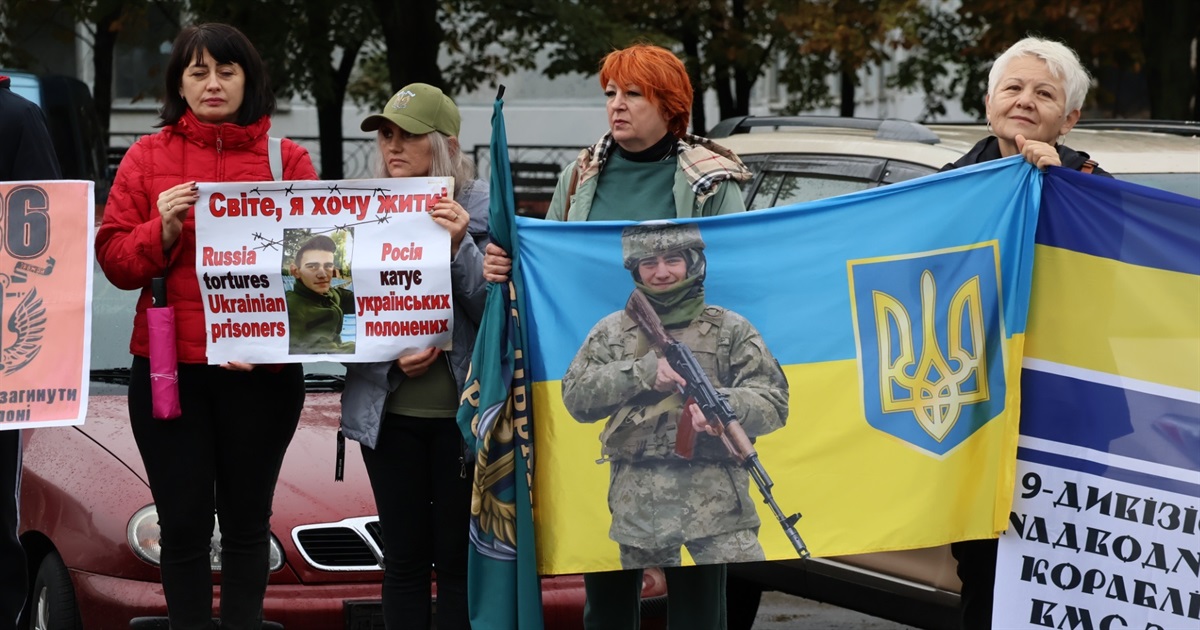 Голос полонених: мирна акція в Южноукраїнську на підтримку героїв. Фото