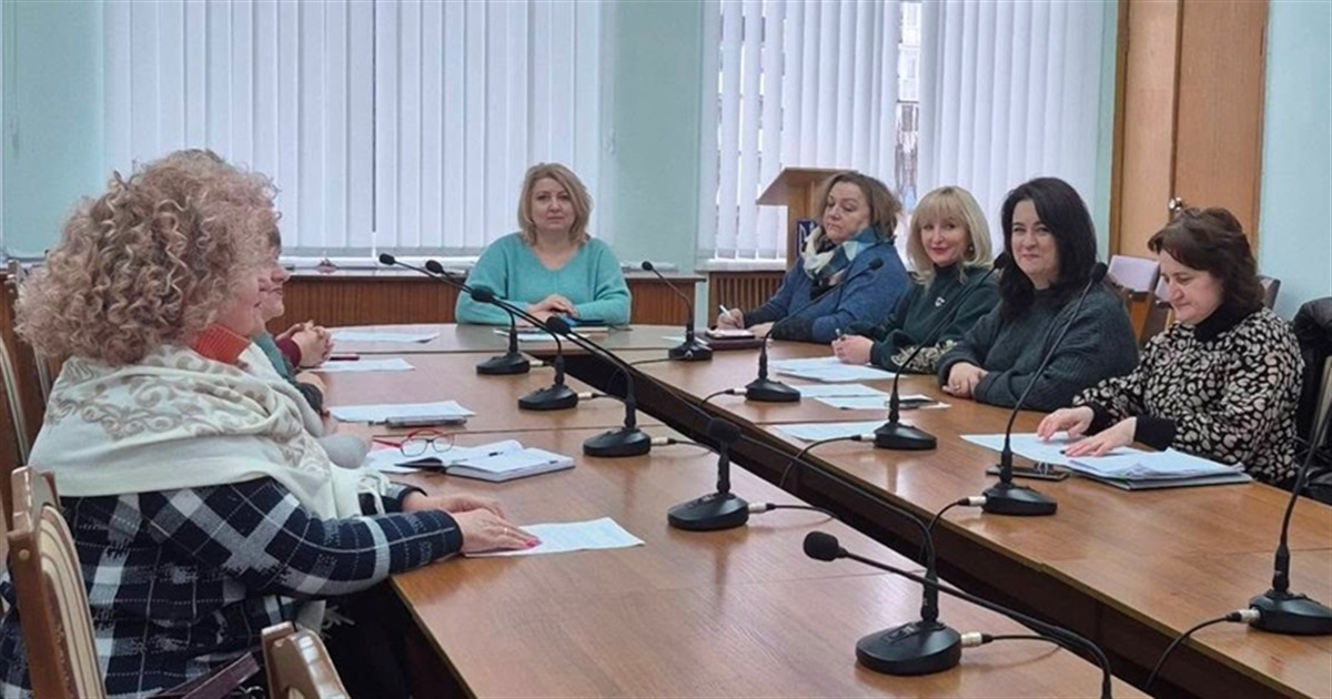 Новини Старокостянтинівщини: підготовка до оздоровлення дітей, культурні події, освіта,життя громади