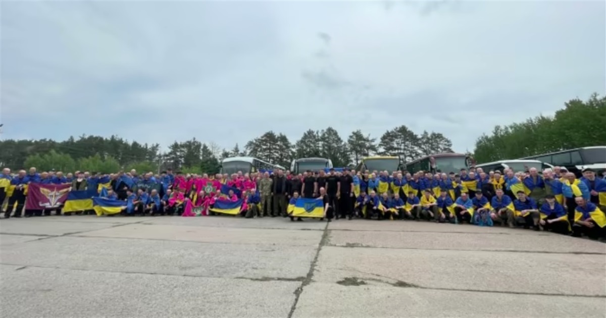 Відбулася третя частина обміну "1000 на 1000": з полону повернувся військовий з Каховки
