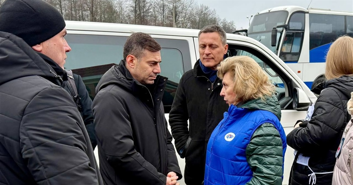 Україна повернула 60 громадян із Росії. І передала гуманітарну допомогу українським полоненим воїнам