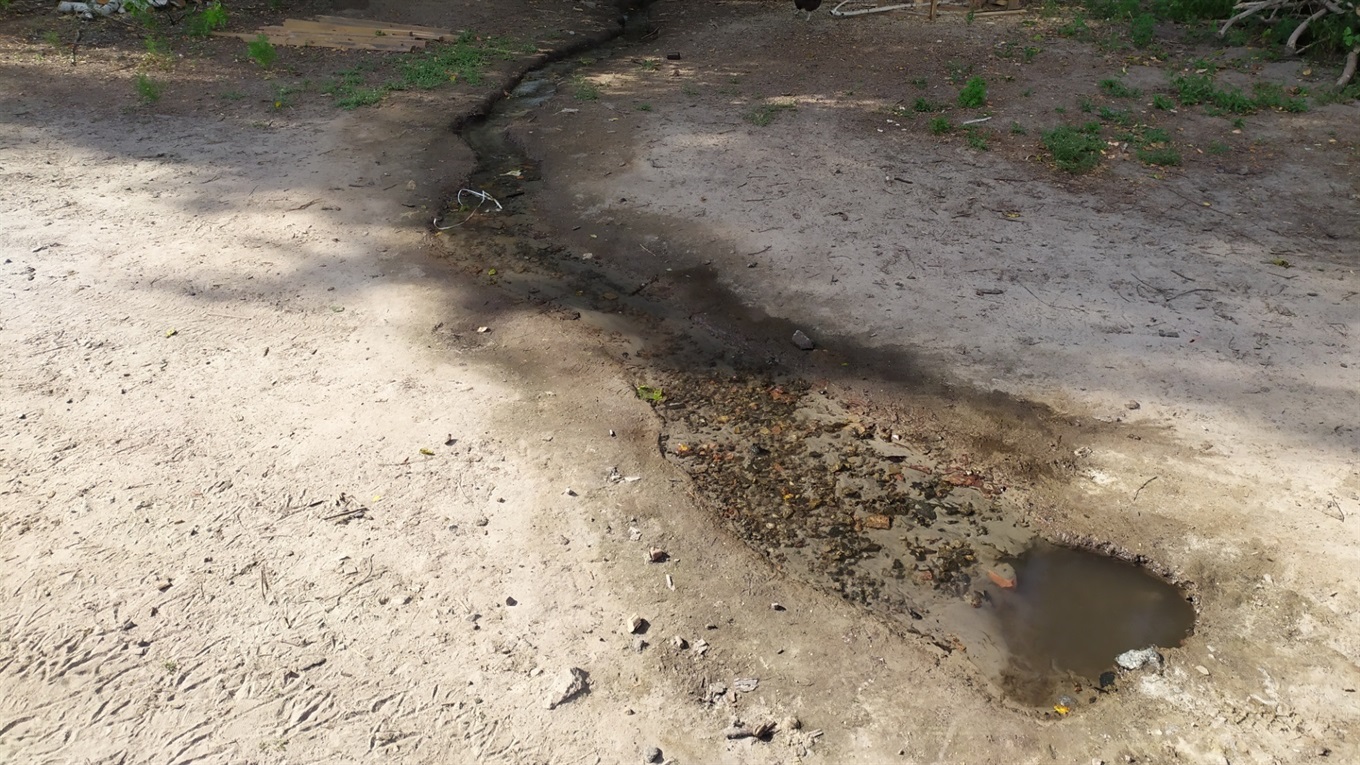 Вода в нікуди. Хто компенсуватиме збитки за витік води з несправного водогону в Мені
