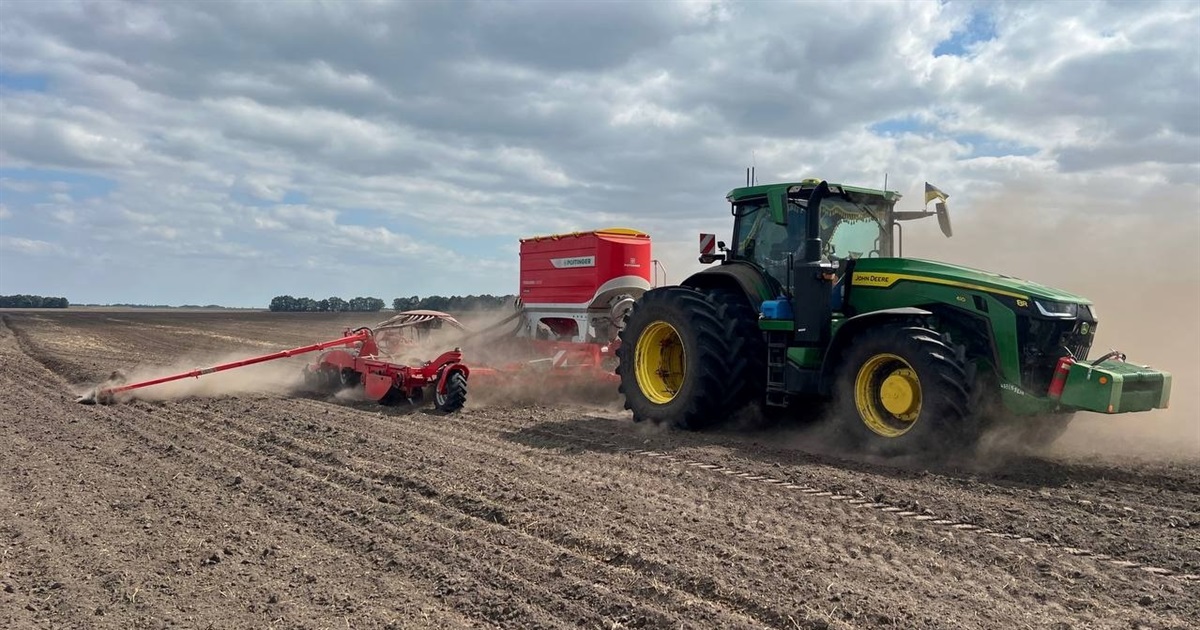 Відповідальний бізнес у дії: Центральний Хаб МХП підтримує громади, захисників та економіку країни