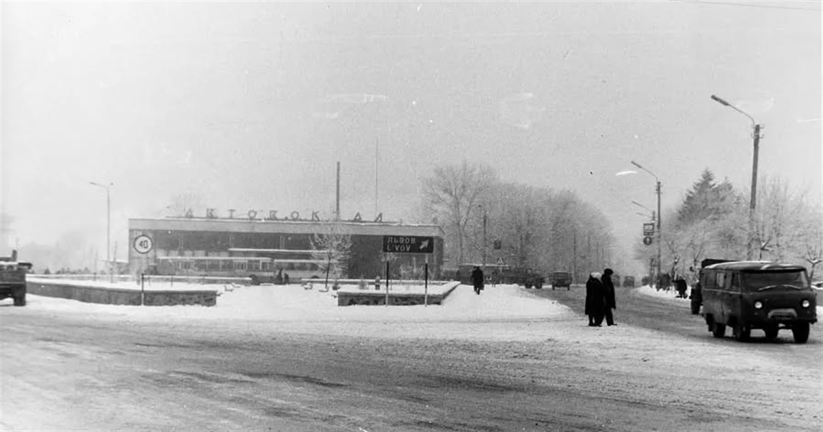 Звягель 45 років тому: віртуальний музей Звягеля показав зимові світлини міста 1980-1981 років