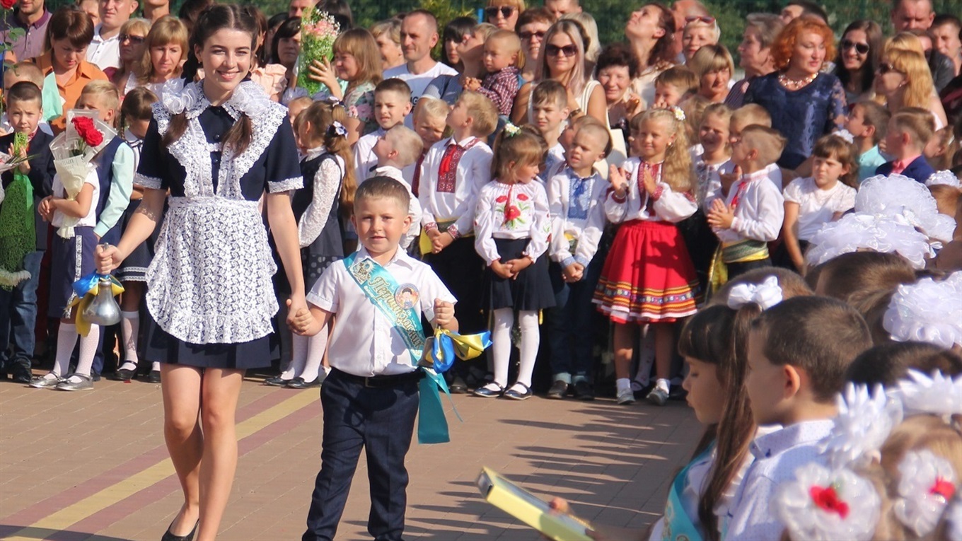 У школах Калинівки відзначили День знань. ФОТО