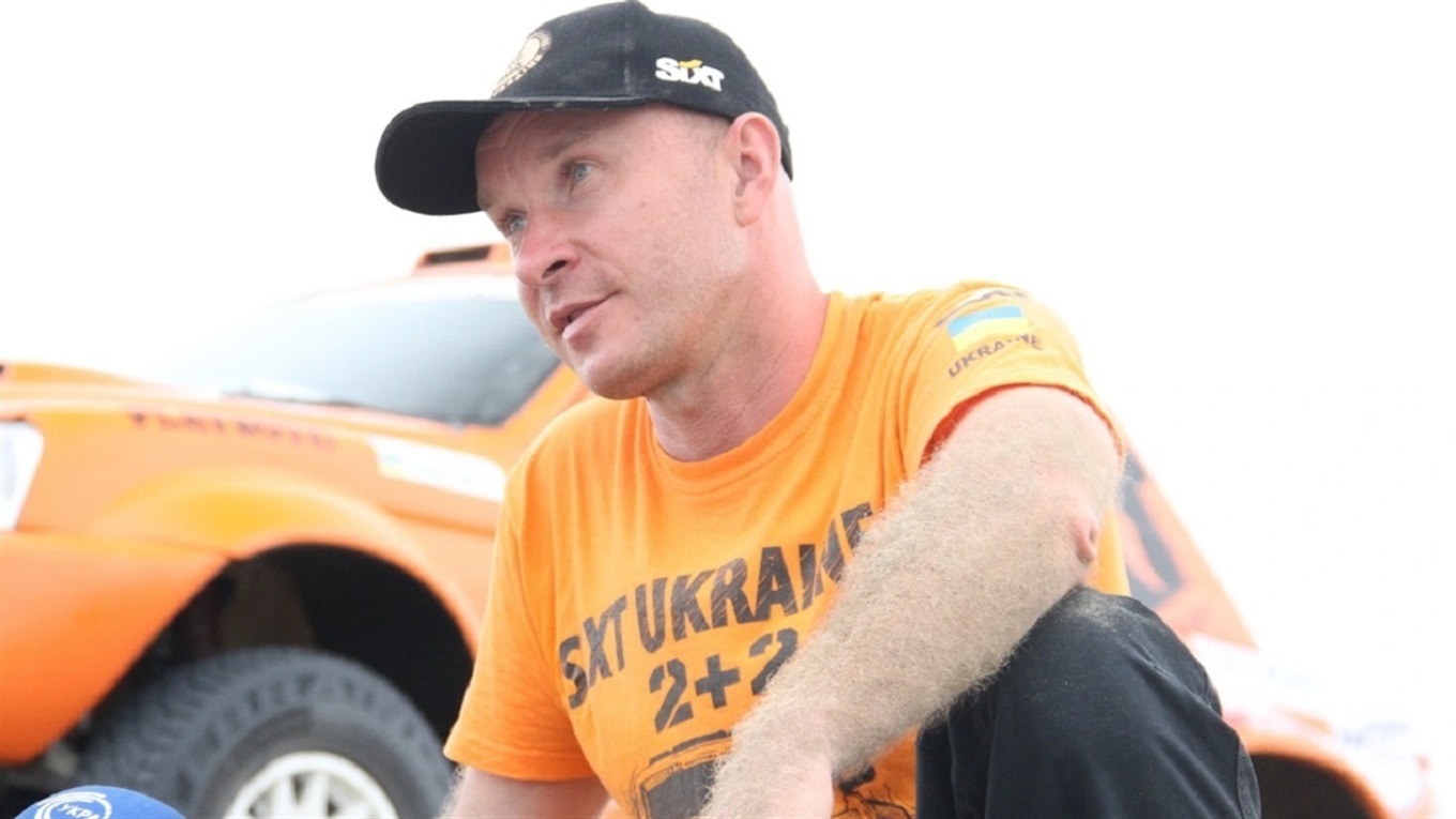 «Попросив вибачення і поклав пляшку води у труну». Історія загибелі калинівчанина Вадима Нестерчука
