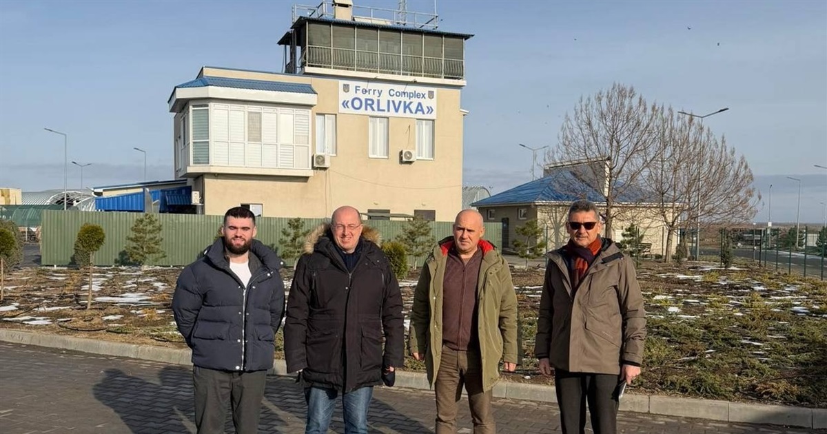 Наслідки пошкоджень через дронову атаку рф по пункту пропуску «Орлівка» оцінили високопосадовці