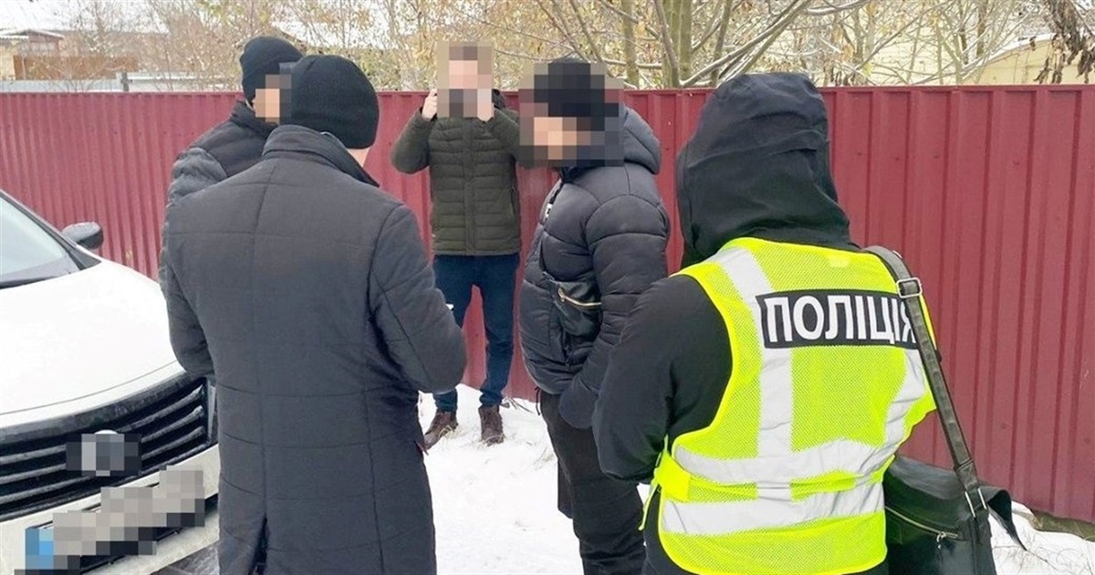 На Житомирщині затримали місцевого депутата, підозрюваного у рекеті та викраденні людей