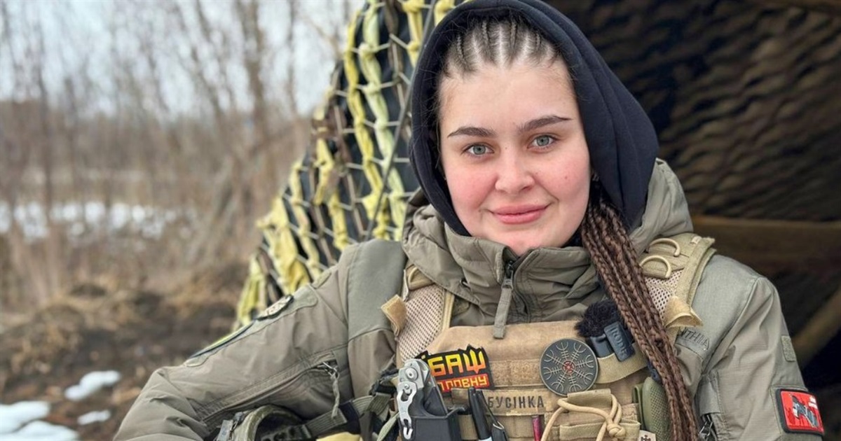 Від вишивання бісером до порятунку поранених. Історія Насті "Бусінки", яка з 18 років у війську