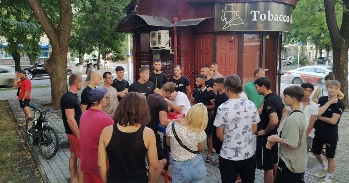 В Измаиле можно научиться армрестлингу
